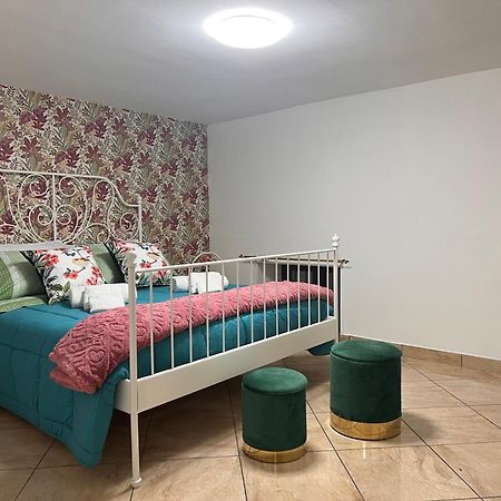 Appartamento Easy Fly Napoli Esterno foto